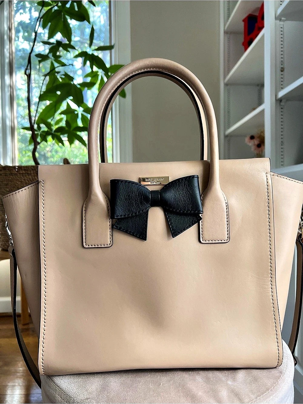 Kate Spade Hanover Street Charee Bow Satchel - Warm Putty / Black